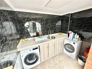 Casa adosada en venta en Pego
