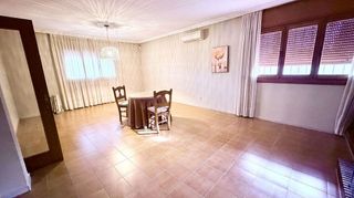 Chalet en venta en La Granja-La Colina-Los Pastores en Algeciras