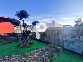 Chalet en venta en Vallirana