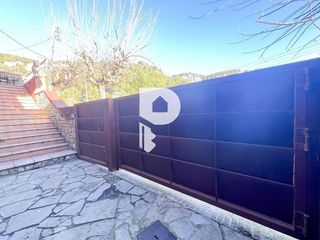 Chalet en venta en Vallirana