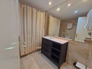 Piso en venta en Puerto Banús en Marbella