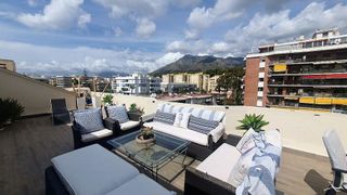 Ático en venta en Playa de la Fontanilla en Marbella