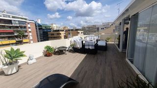 Ático en venta en Playa de la Fontanilla en Marbella