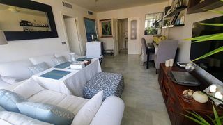 Ático en venta en Playa de la Fontanilla en Marbella