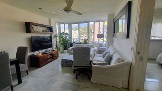 Ático en venta en Playa de la Fontanilla en Marbella