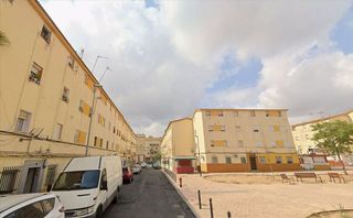 Piso en venta en Pérez Cubillas en Huelva