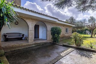 Chalet en venta en Valencina de la Concepción
