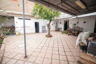 Casa adosada en venta en Linares