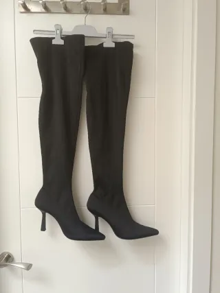 Botas altas negras licra tacón