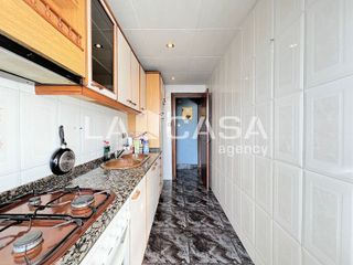 Piso en venta en Artigas - Llefià en Badalona