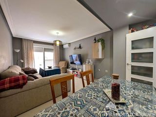 Piso en venta en Linares