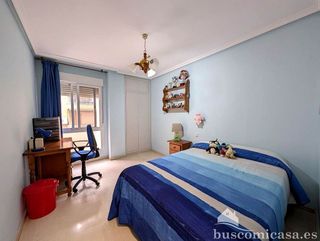 Piso en venta en Linares