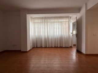 Piso en venta en Carlos Haya en Málaga