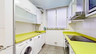 Piso en venta en Puerto Chico en Santander