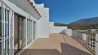 Ático en venta en Benahavís