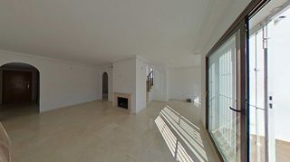 Ático en venta en Benahavís