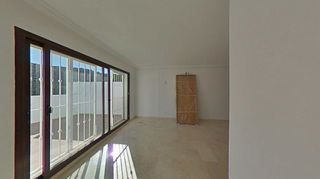 Ático en venta en Benahavís