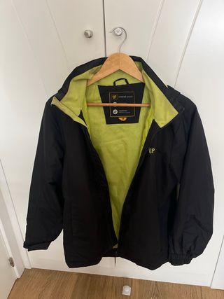 Anorak negro con capucha, Talla 14