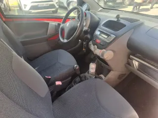 Peugeot 107 2006