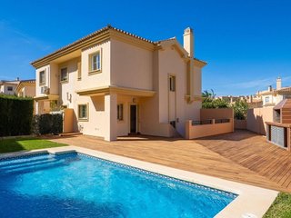 Casa pareada en venta en Los Pacos en Fuengirola