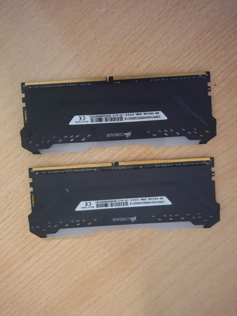 Corsair Vengeance RGB Pro RAM (negociable) afbeelding 2