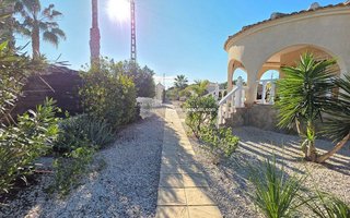 Chalet en venta en Catral