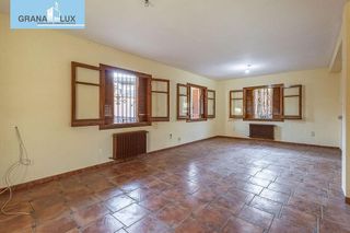 Chalet en venta en Gójar