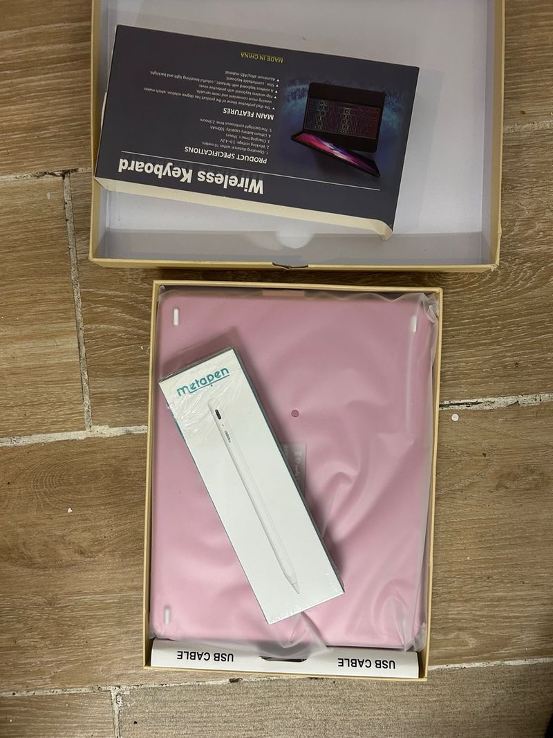 Funda teclado iPad A16 11gen30 + Metapen A8