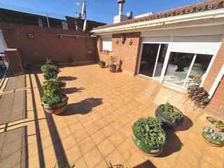 Dúplex en venta en Fondo en Santa Coloma de Gramanet