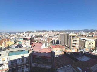 Dúplex en venta en Fondo en Santa Coloma de Gramanet