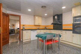 Piso en venta en Centre en Hospitalet de Llobregat, L´