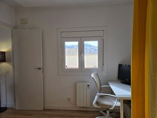 Ático en venta en El Turó de la Peira en Barcelona