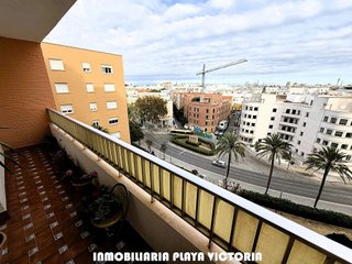 Piso en venta en La Caleta - La Viña en Cádiz