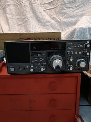 Yaesu FRG-7700 Receptor de Segunda mano por 180 EUR en Valencia