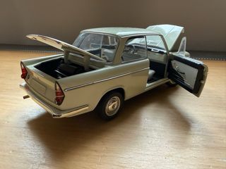 Coche BMW Antiguo 1/18