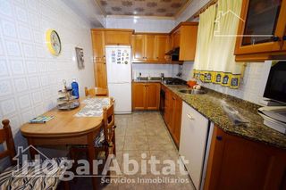 Piso en venta en Zona Avenida al Vedat en Torrent