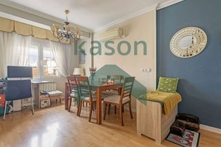 Piso en venta en Almendrales en Madrid