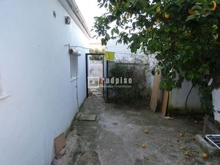 Casa adosada en venta en Campillos