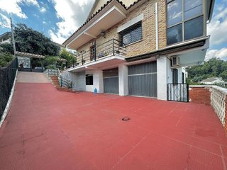 Chalet en venta en Santa Coloma de Cervelló