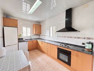 Chalet en venta en Vallirana