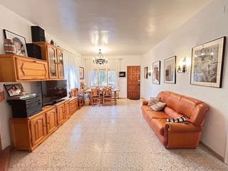 Chalet en venta en Vallirana