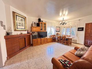 Chalet en venta en Vallirana