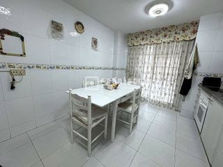 Piso en venta en El Barral Ferial en Coslada