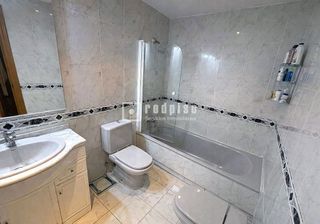 Piso en venta en El Barral Ferial en Coslada