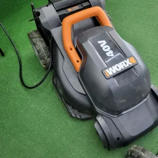 Cortacésped WORX wg779e 34cm
