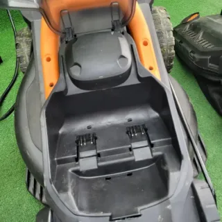 Cortacésped WORX wg779e 34cm