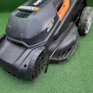 Cortacésped WORX wg779e 34cm