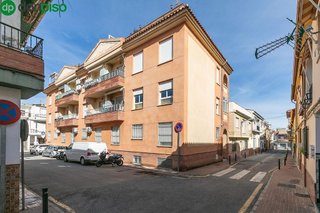 Piso en venta en Avda. De los Ogíjares en Armilla