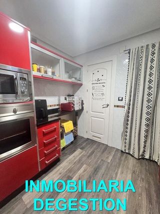 Piso en venta en Linares