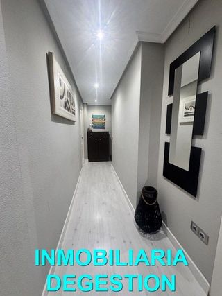 Piso en venta en Linares